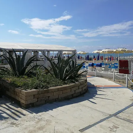 شقة Al Mare Per Divertimento E Relax ليدو دي بيني